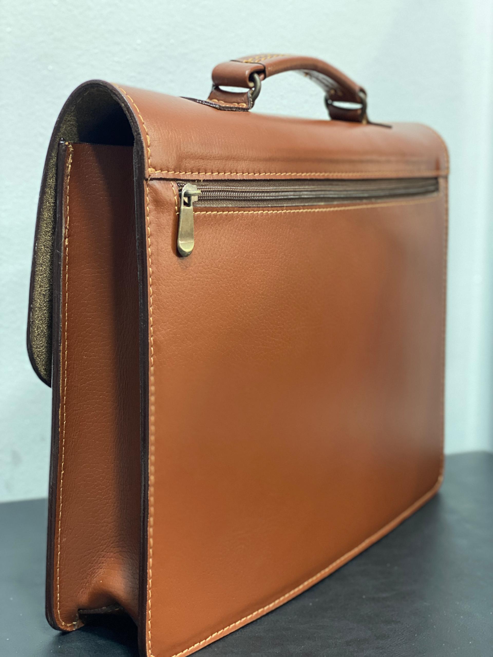 CARTABLE CUIR VERITABLE  - Image 3